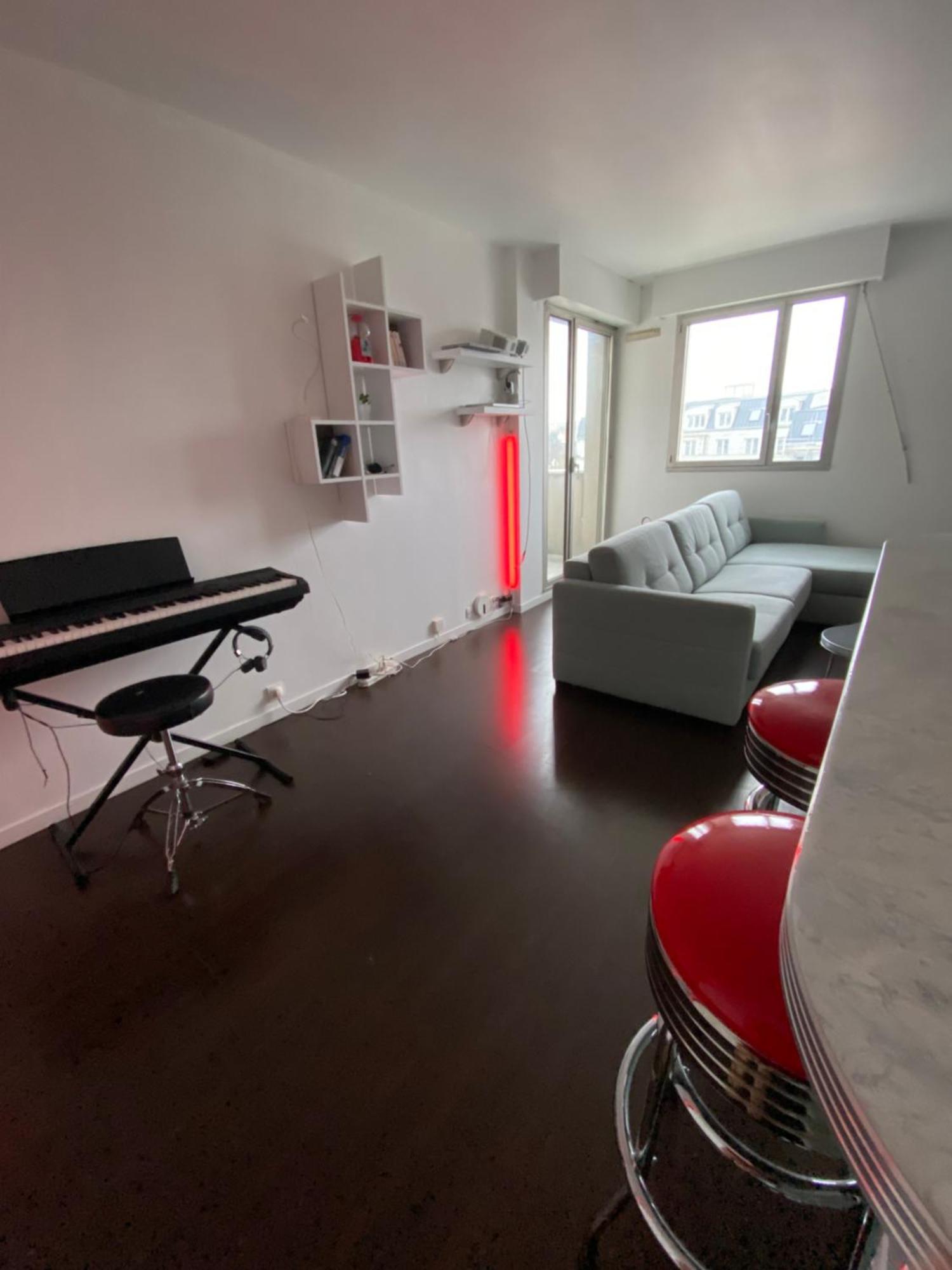 American Diner 50s Apartment
